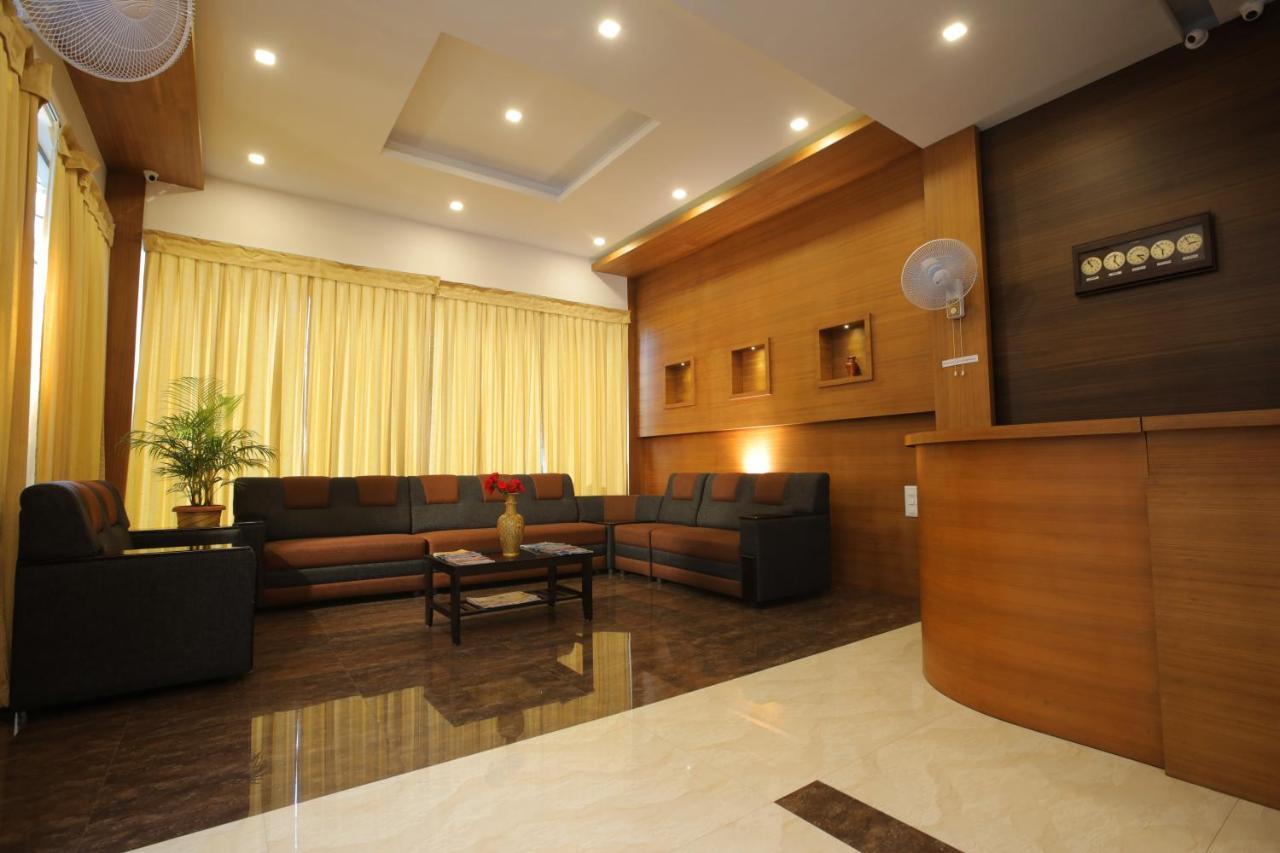 The Patio Thekkady Hotel Bagian luar foto